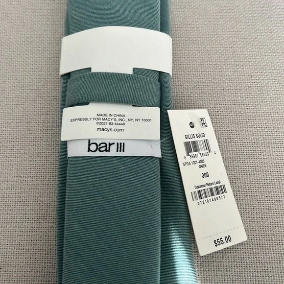 Bar III Gillis Solid Neck Tie in Green, New with Tag - Picture 7 of 11